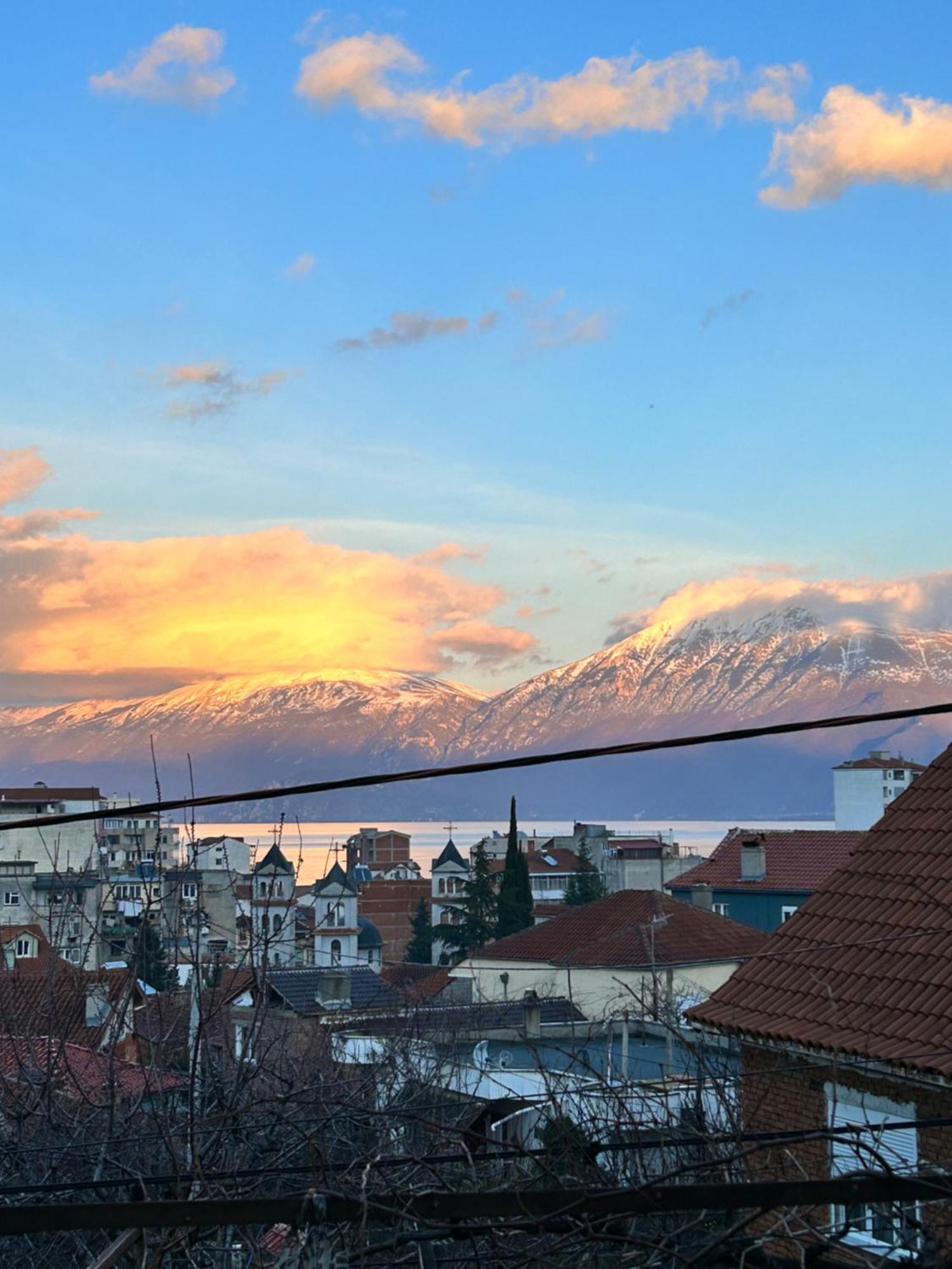 Lake Ohrid Guesthouse "Villa Valentina" Pogradec Eksteriør billede